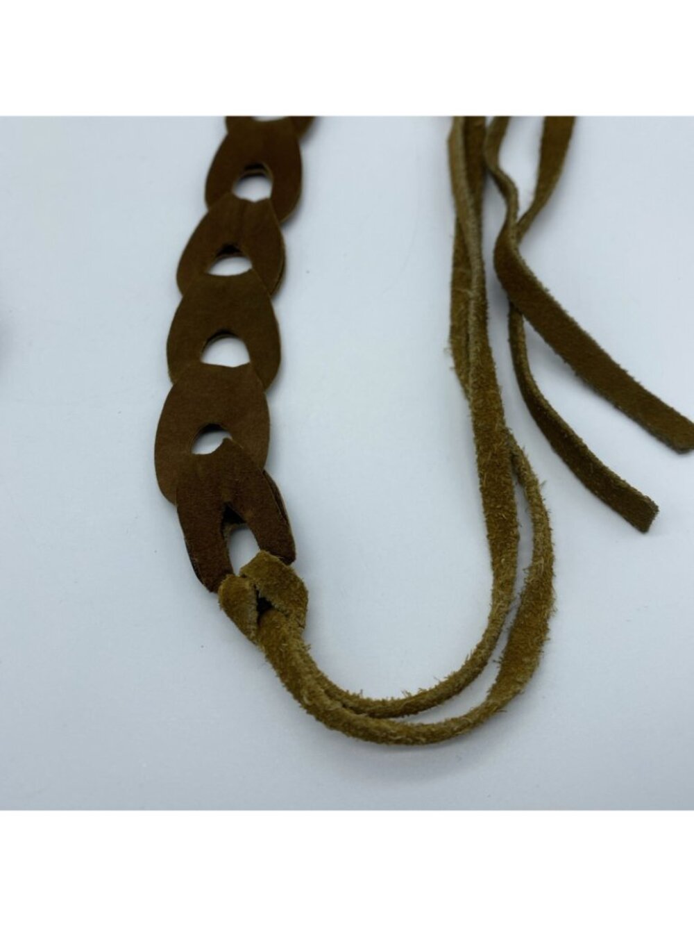 Women’s Brown Genuine Leather Loop Tie Belt – Size S – 28" End‑to‑End - Picture 5 of 6